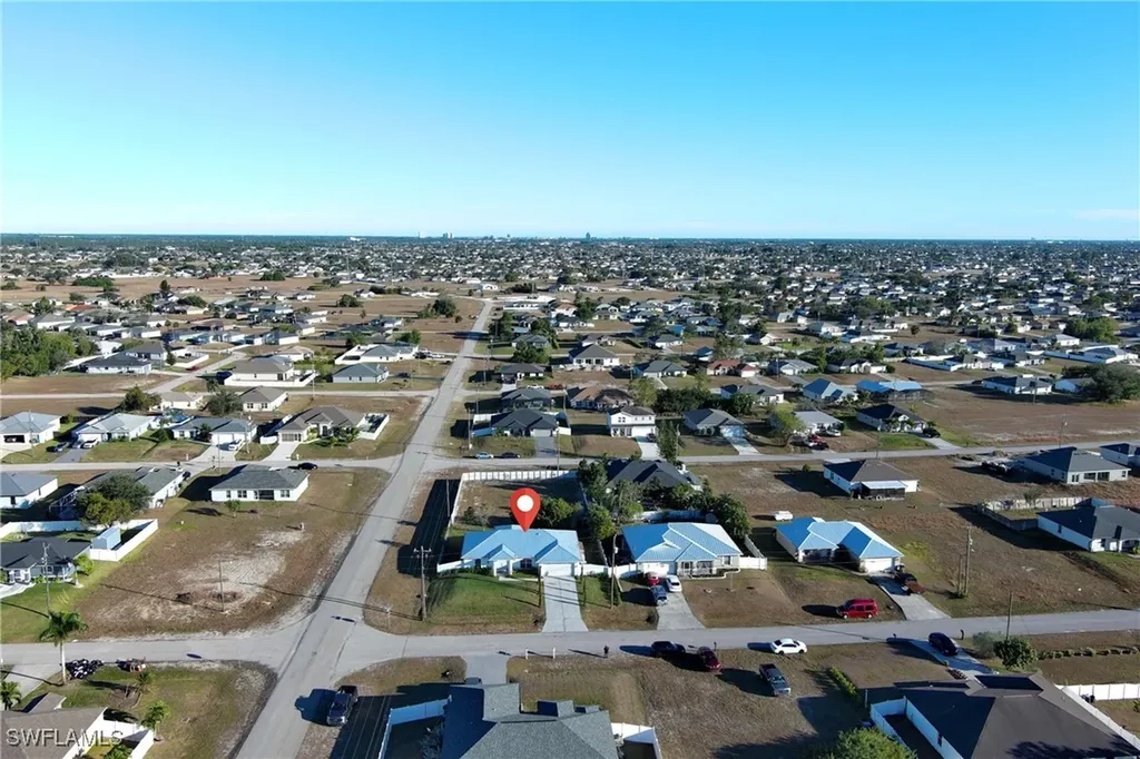 2833 NW 4th Avenue Cape Coral FL 33993