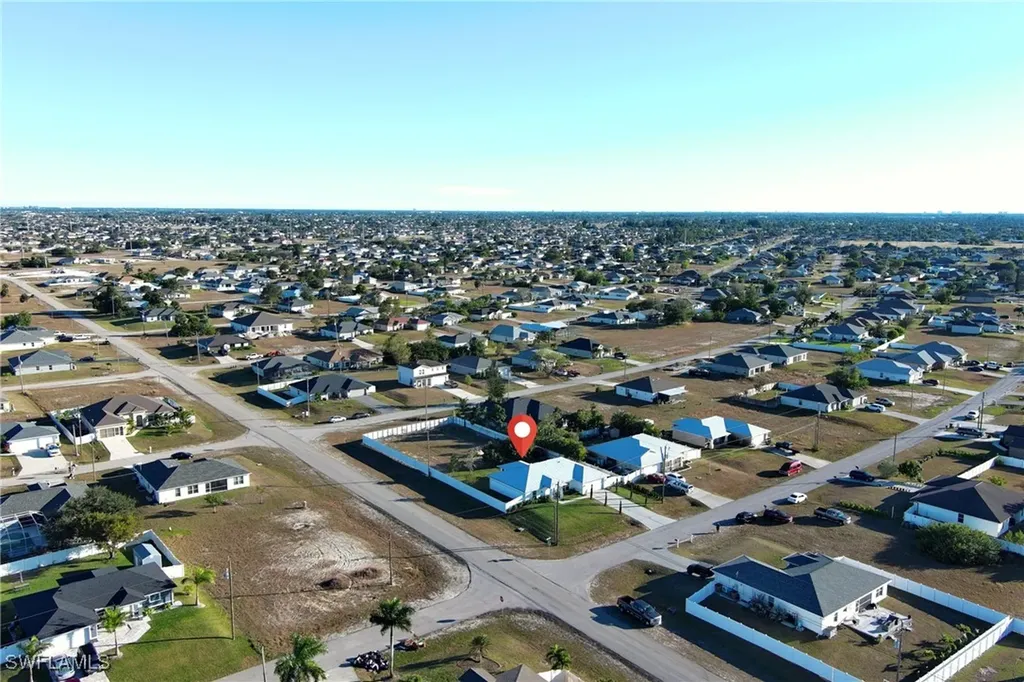 2833 NW 4th Avenue Cape Coral FL 33993