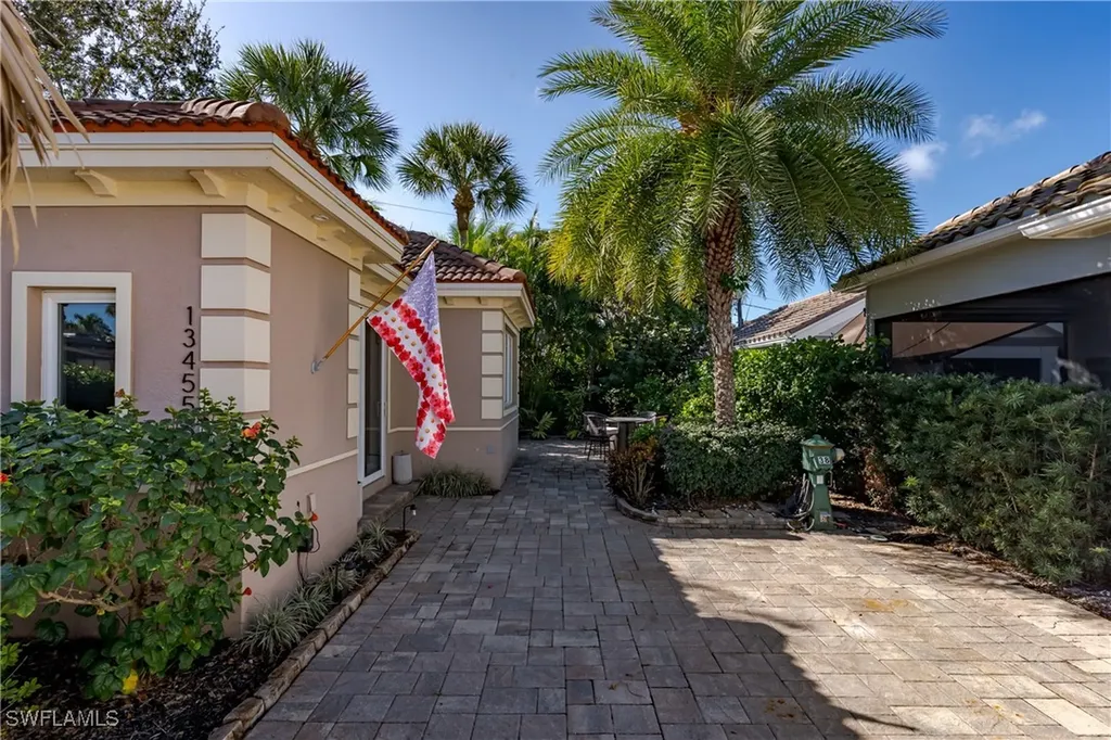13455 Snook Circle Naples FL 34114