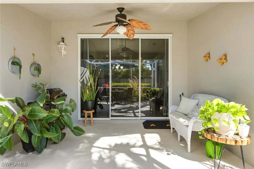 6242 Mandalay Circle Naples FL 34112
