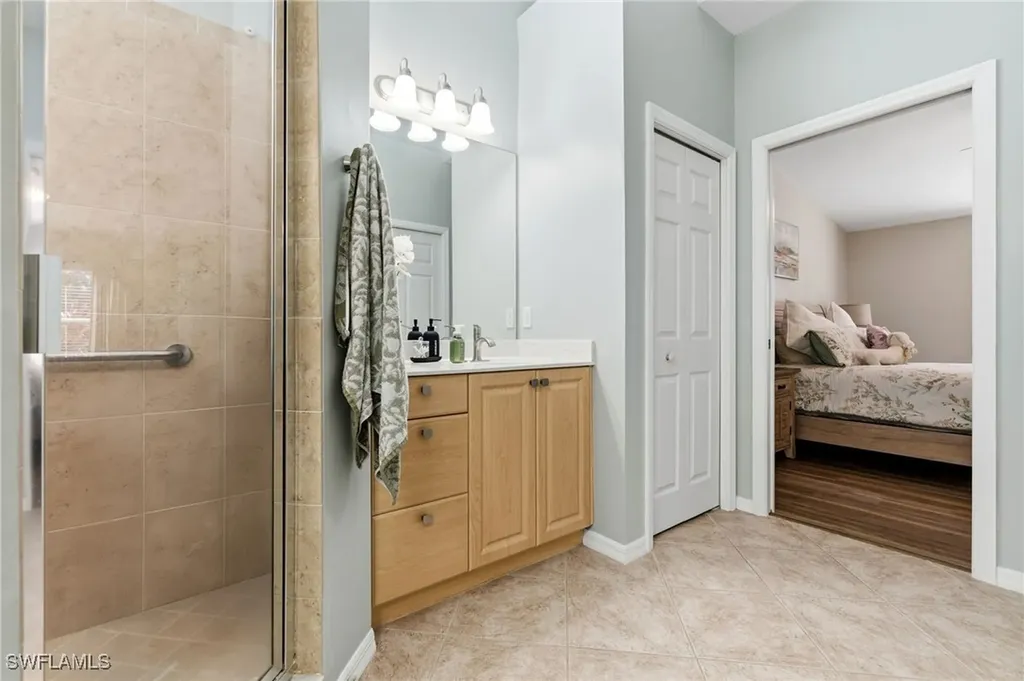 6242 Mandalay Circle Naples FL 34112