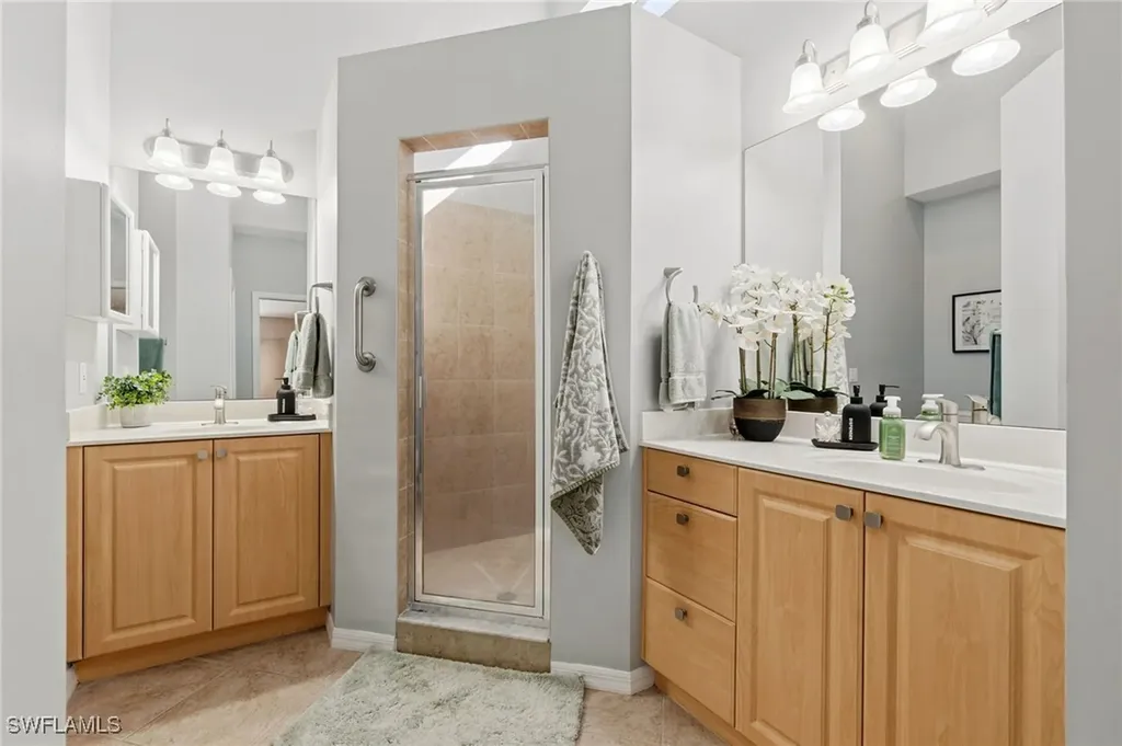 6242 Mandalay Circle Naples FL 34112