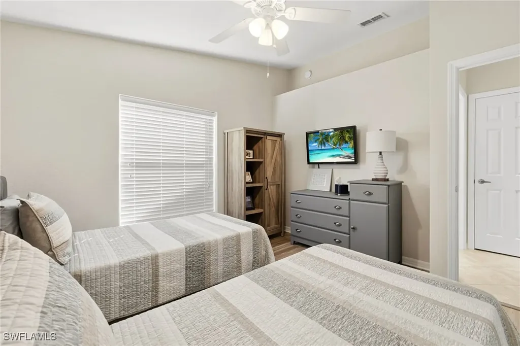 6242 Mandalay Circle Naples FL 34112