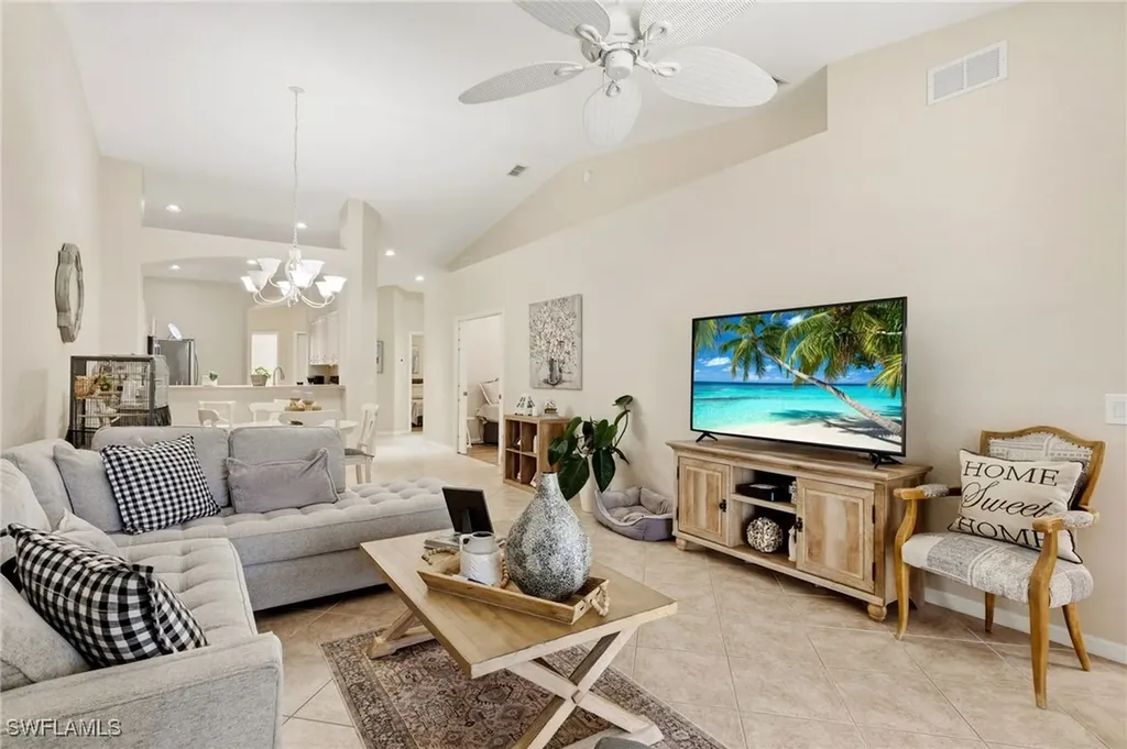 6242 Mandalay Circle Naples FL 34112