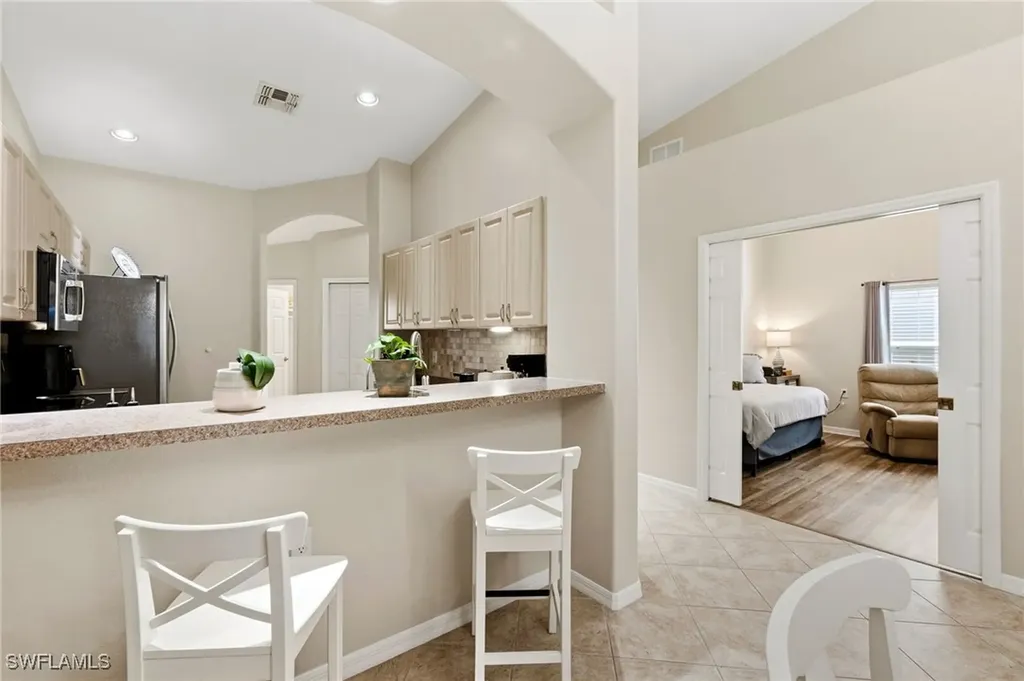6242 Mandalay Circle Naples FL 34112