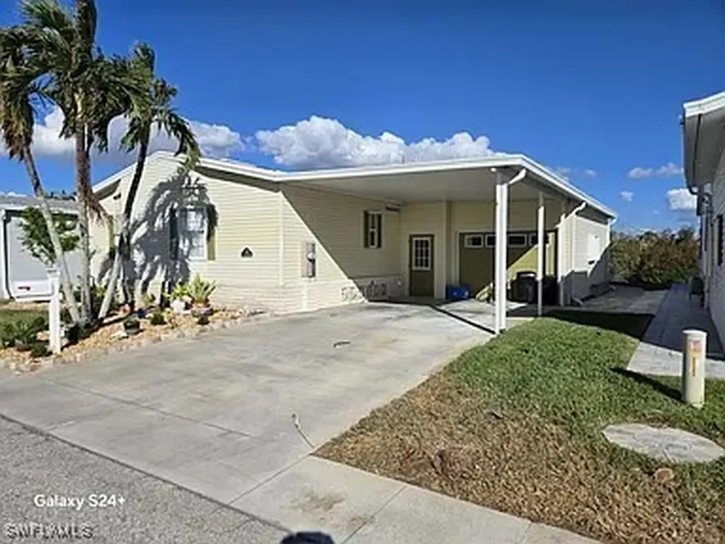 17611 Canal Cove Court Fort Myers Beach FL 33931