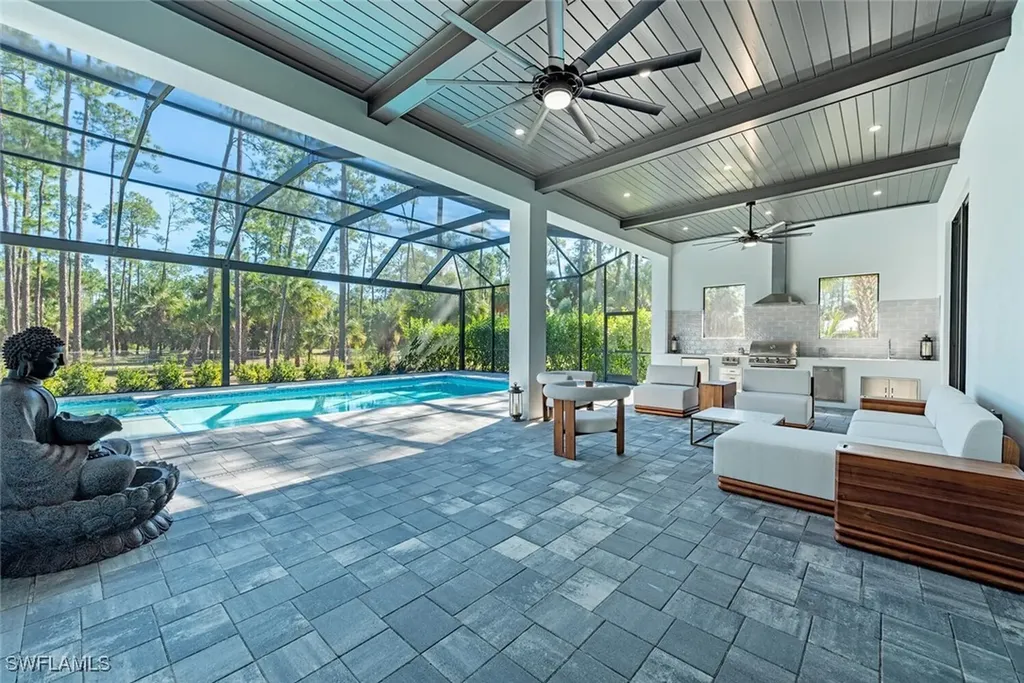 662 9th Street SW Naples FL 34117