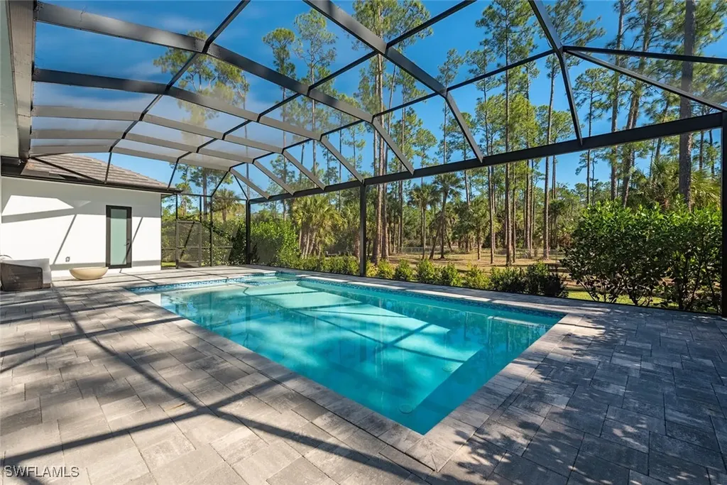 662 9th Street SW Naples FL 34117