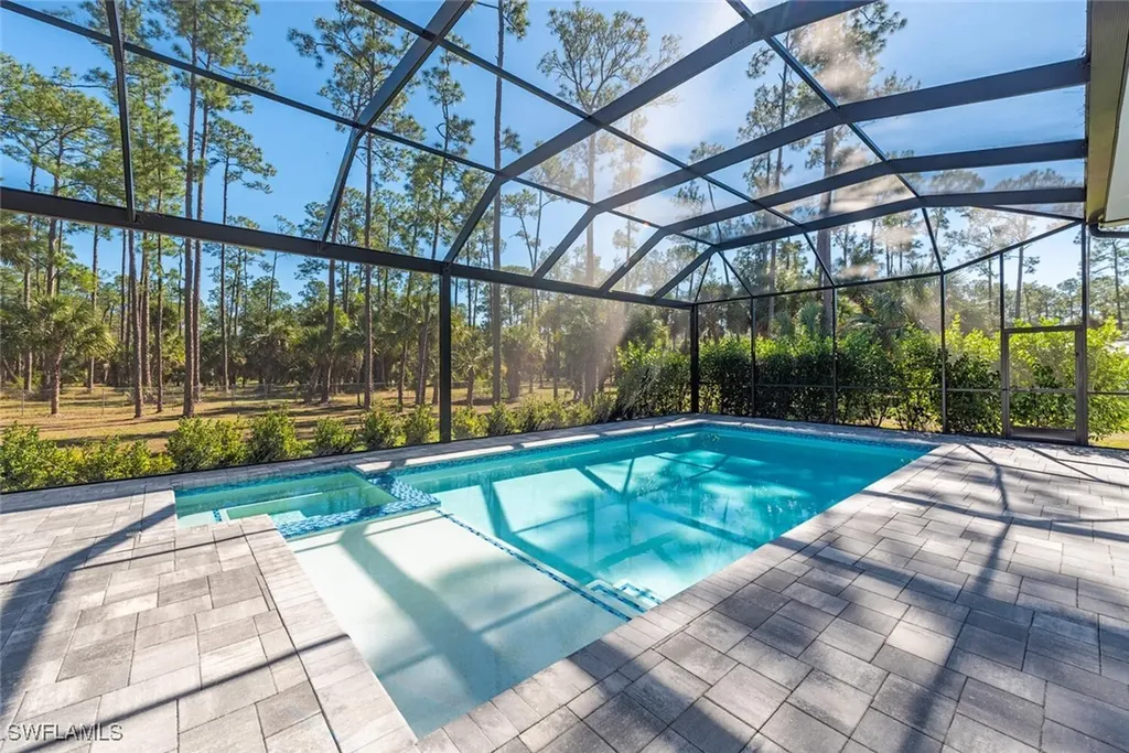 662 9th Street SW Naples FL 34117