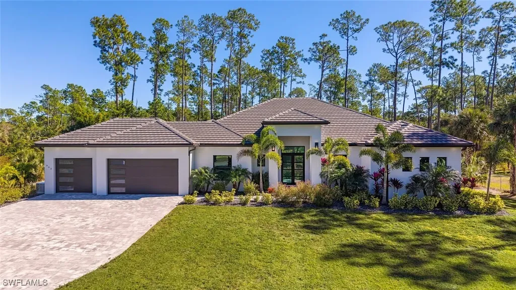 662 9th Street SW Naples FL 34117