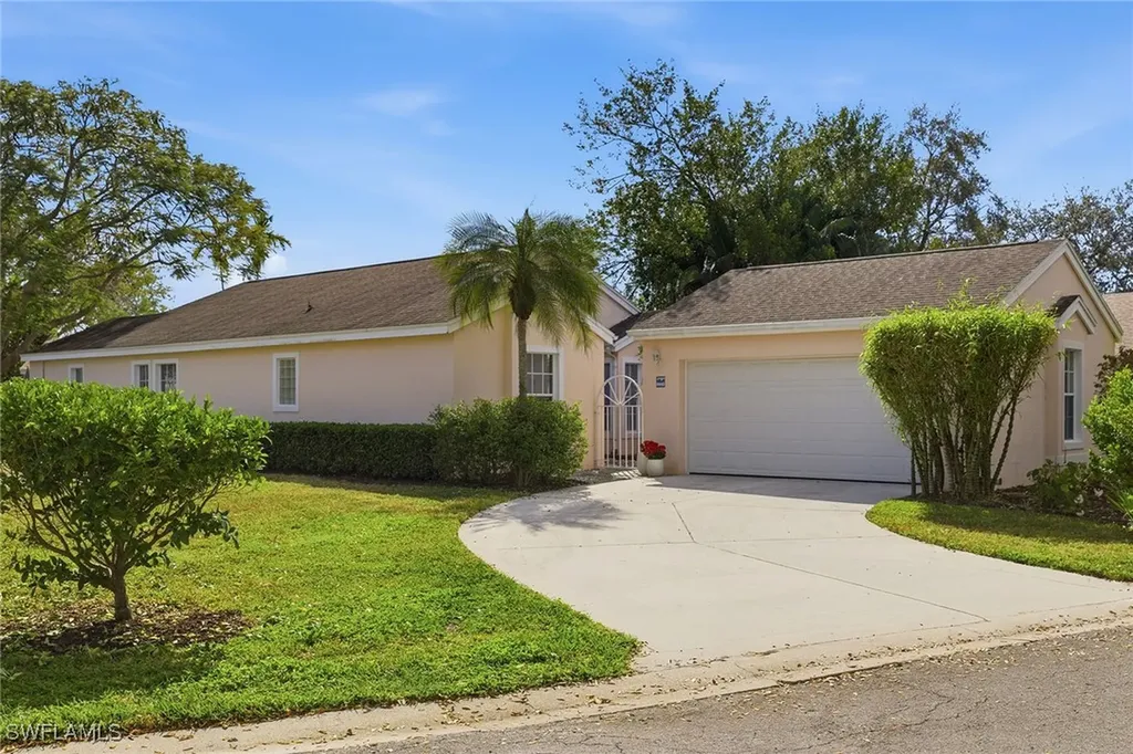 2842 Mizzen Way Naples FL 34109