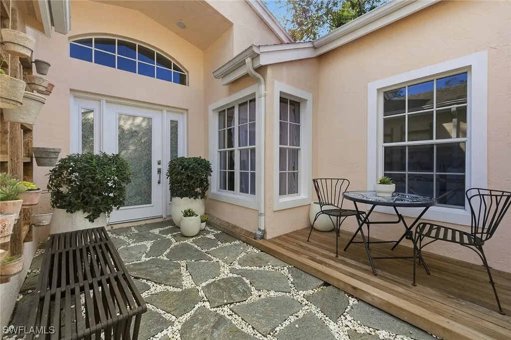 2842 Mizzen Way Naples FL 34109
