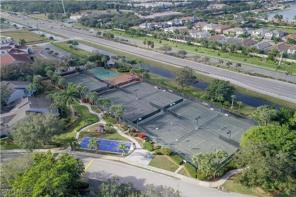 2842 Mizzen Way Naples FL 34109