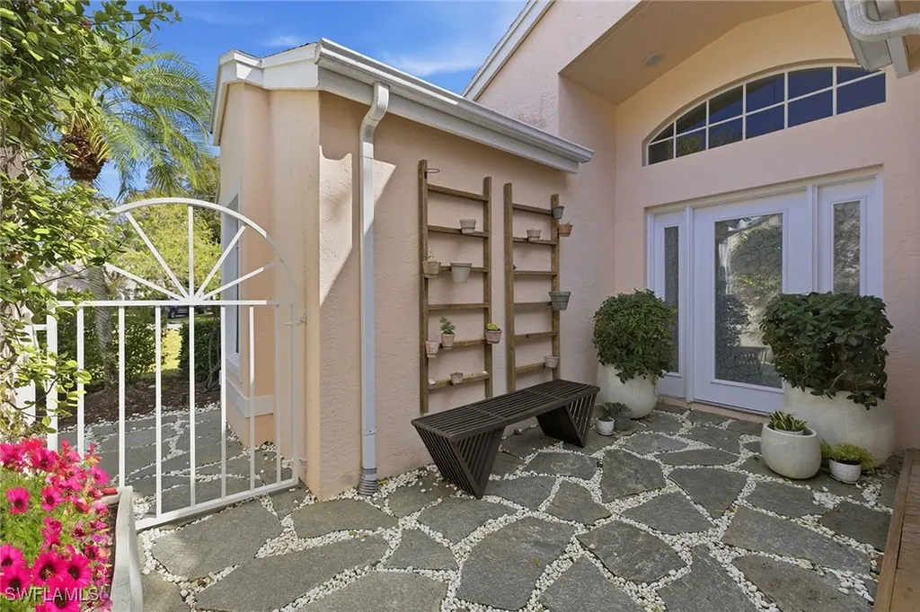2842 Mizzen Way Naples FL 34109