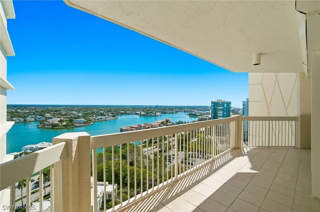 4021 Gulf Shore Boulevard N Naples FL 34103