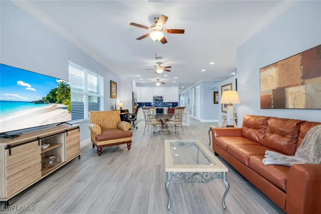 746 101st Avenue N Naples FL 34108