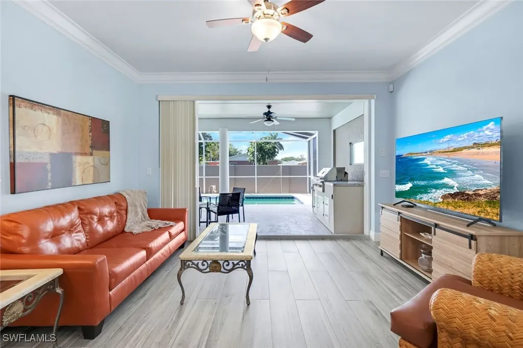 746 101st Avenue N Naples FL 34108