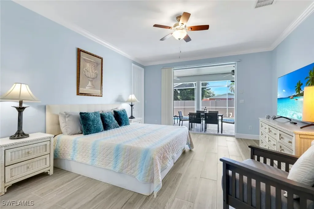 746 101st Avenue N Naples FL 34108
