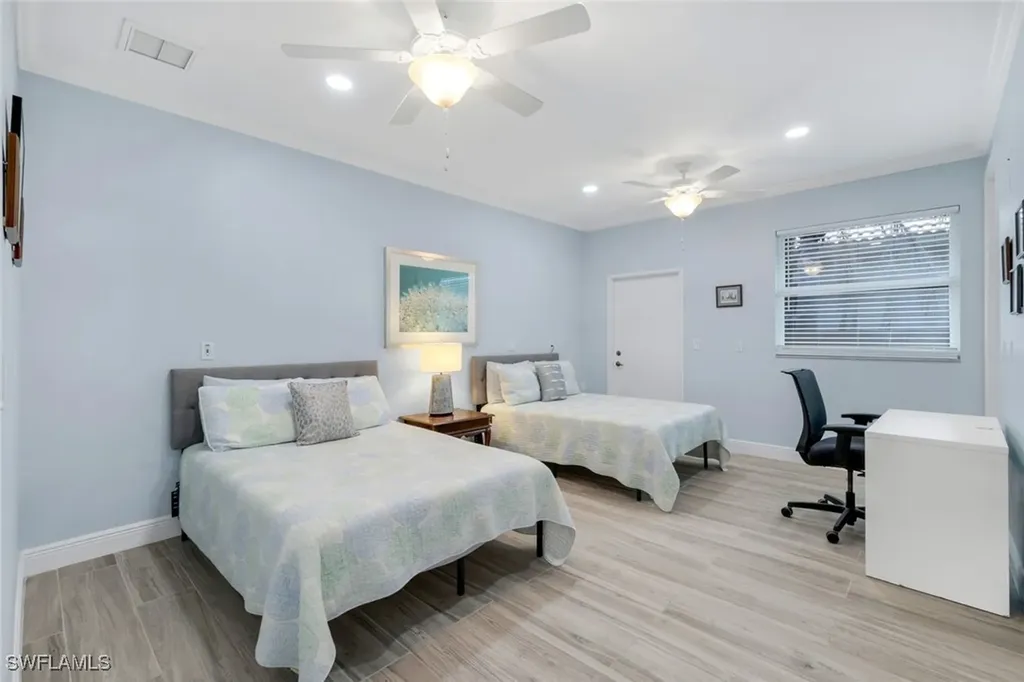 746 101st Avenue N Naples FL 34108