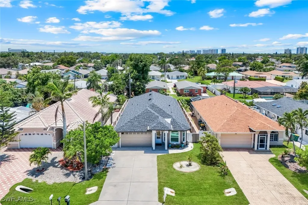 746 101st Avenue N Naples FL 34108