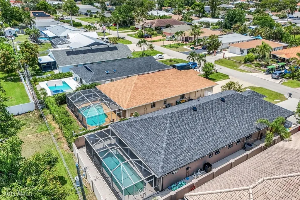 746 101st Avenue N Naples FL 34108