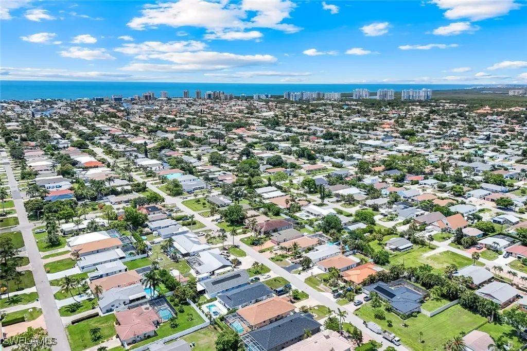 746 101st Avenue N Naples FL 34108