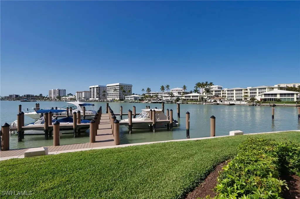 222 Harbour Drive Naples FL 34103