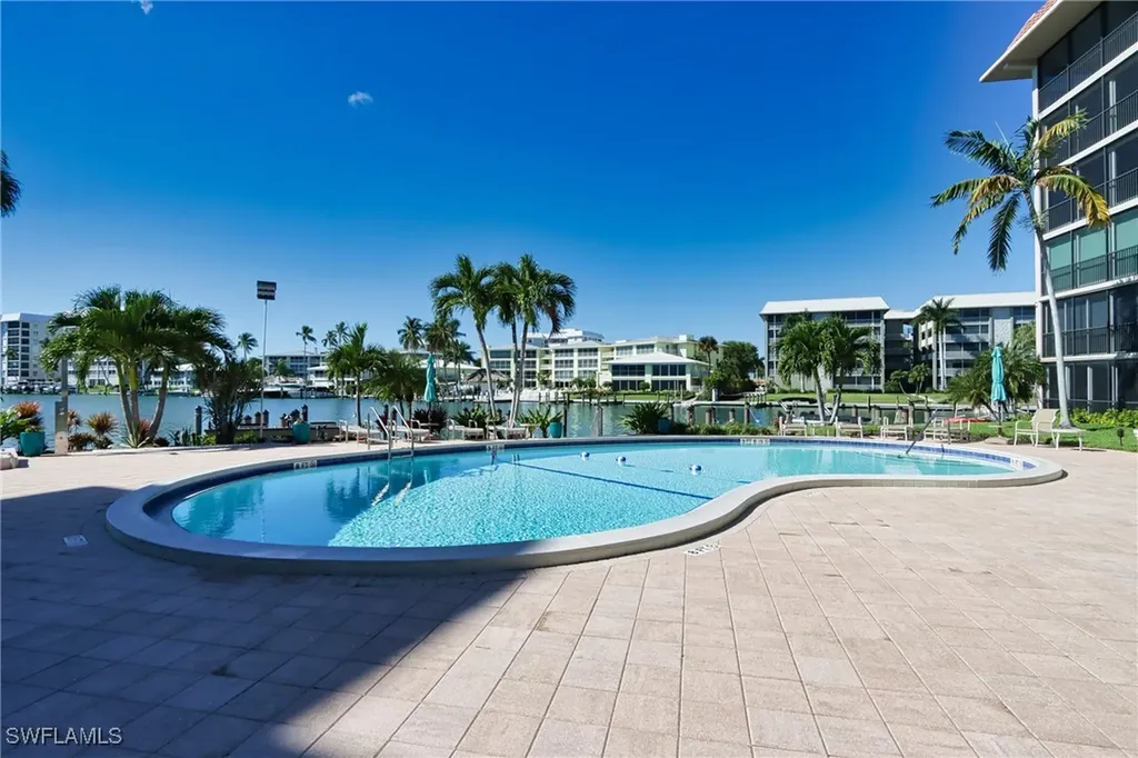222 Harbour Drive Naples FL 34103