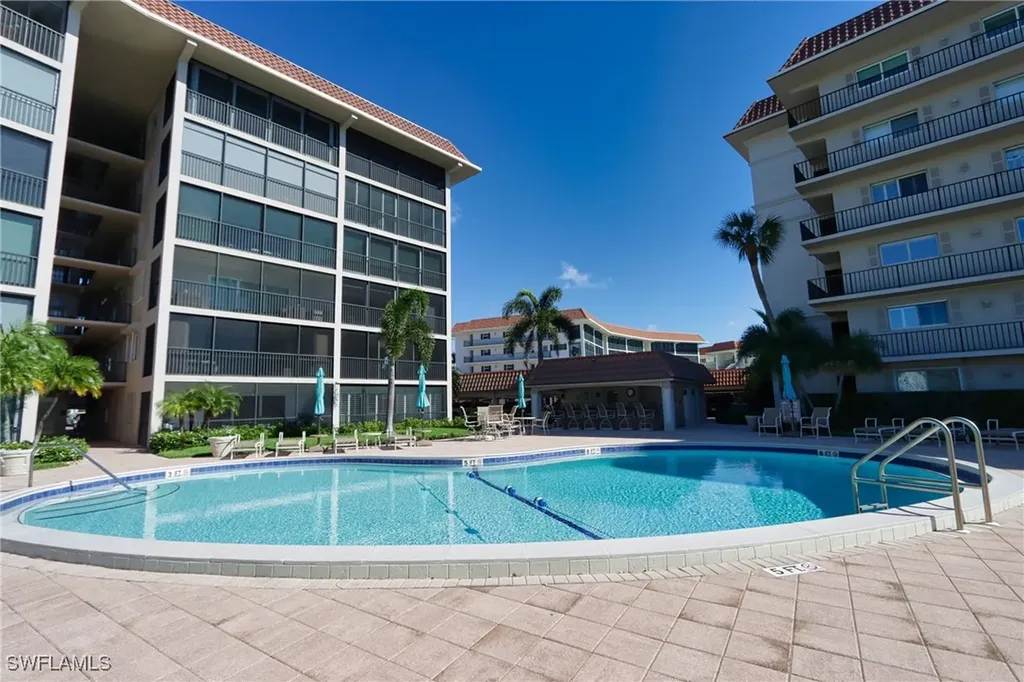 222 Harbour Drive Naples FL 34103