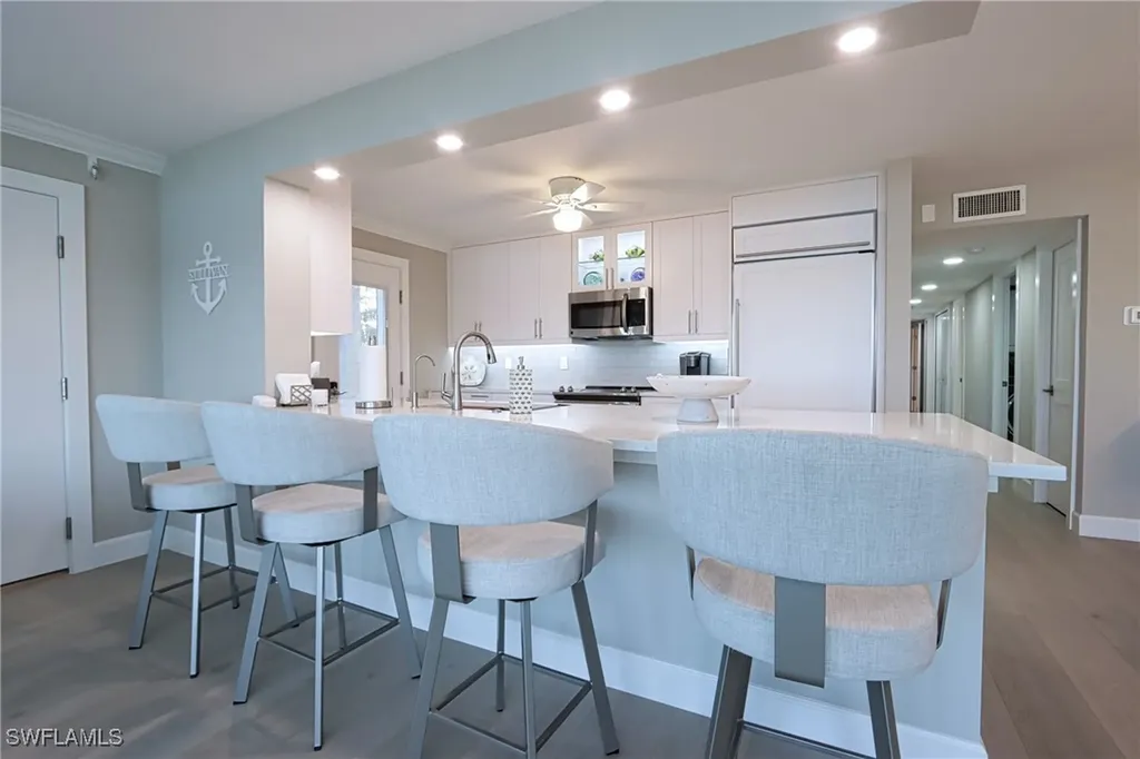 222 Harbour Drive Naples FL 34103
