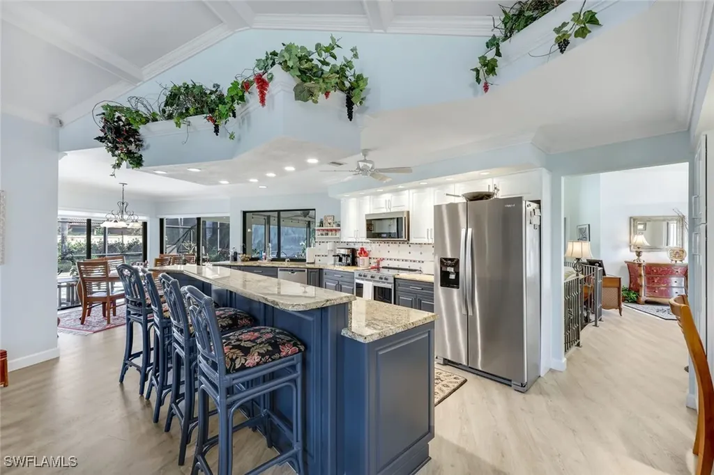 1933 Empress Court Naples FL 34110
