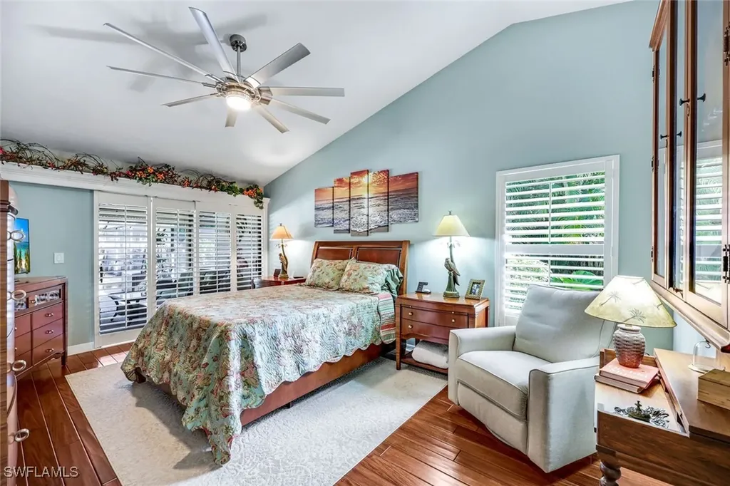 1933 Empress Court Naples FL 34110