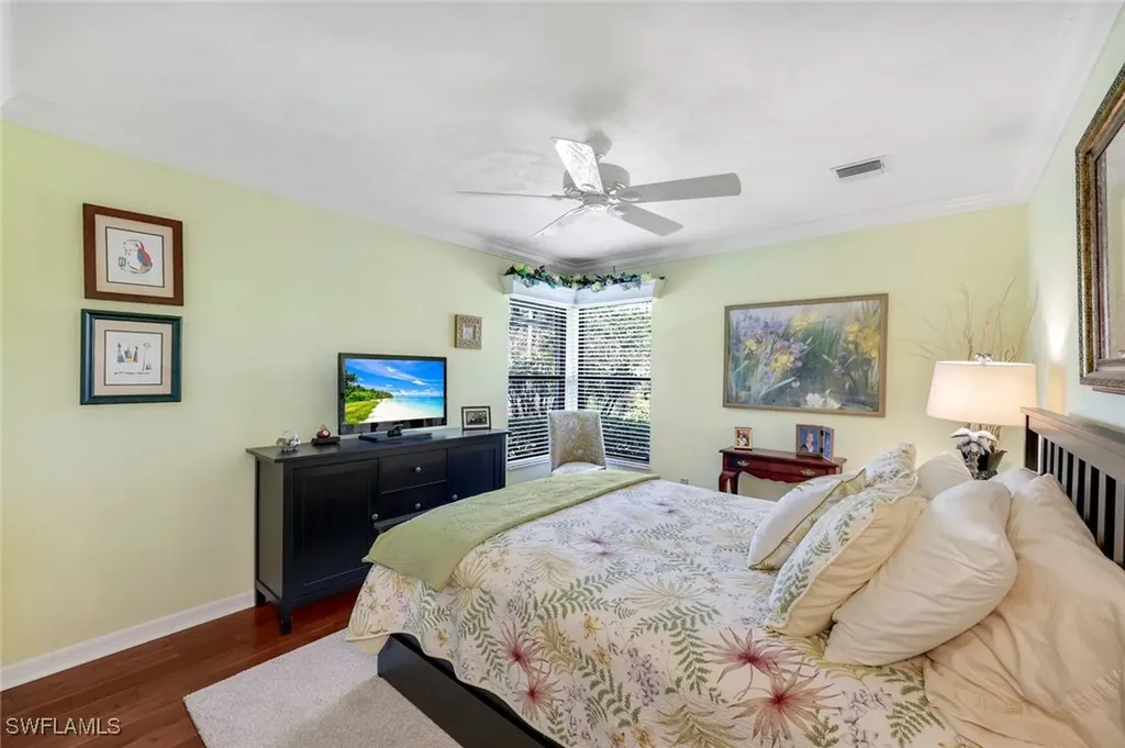 1933 Empress Court Naples FL 34110