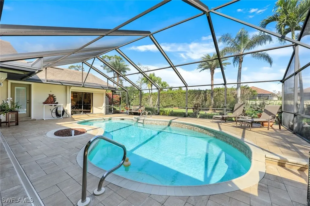 1933 Empress Court Naples FL 34110