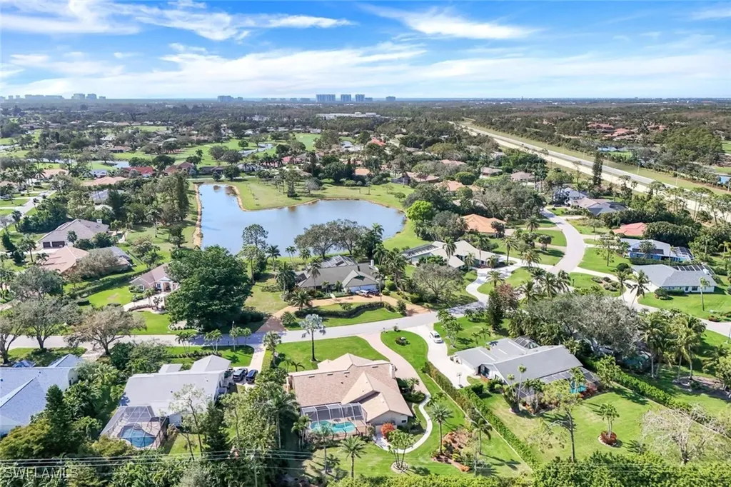 1933 Empress Court Naples FL 34110