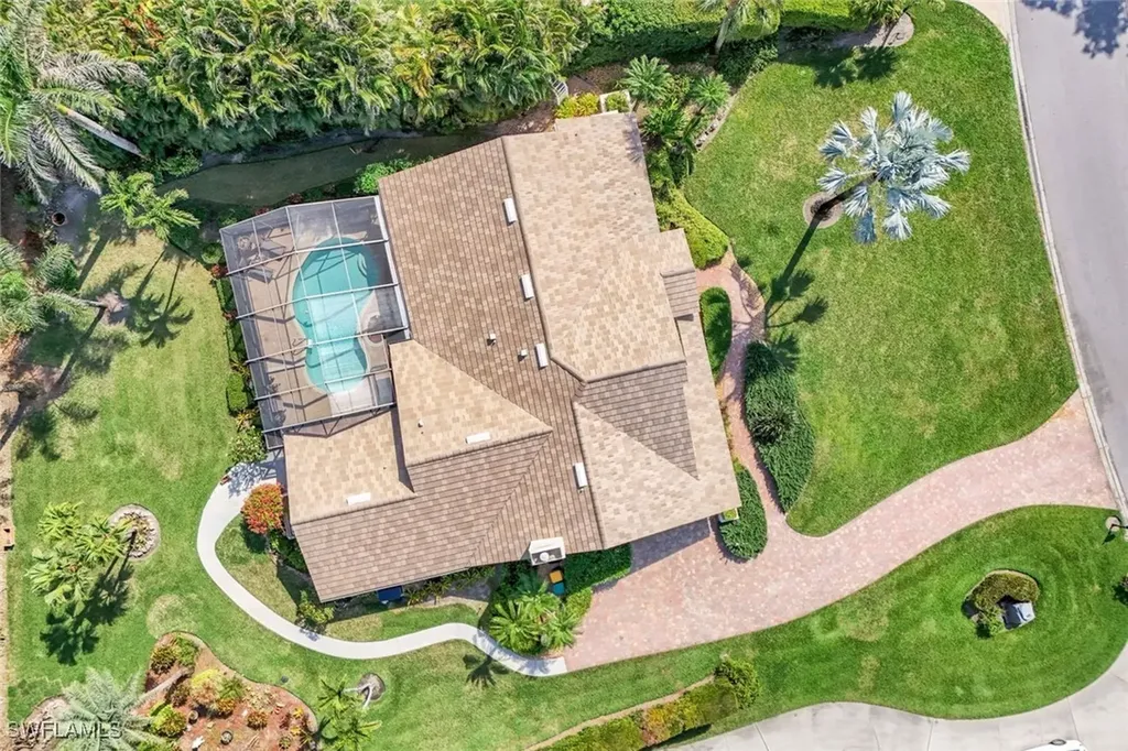 1933 Empress Court Naples FL 34110