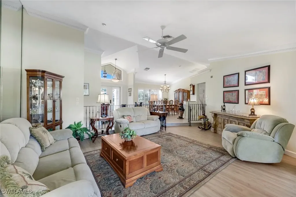 1933 Empress Court Naples FL 34110