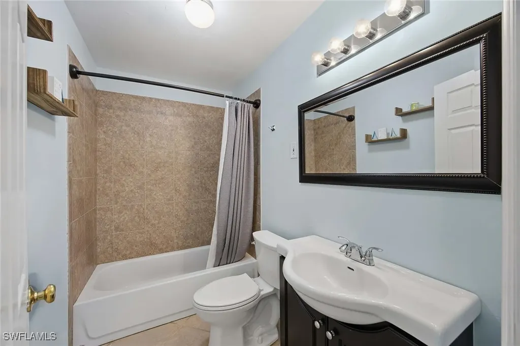 10690 Crockett Street Bonita Springs FL 34135