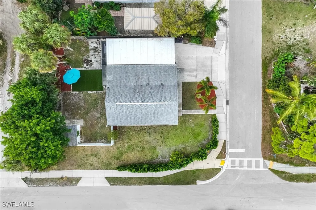 10690 Crockett Street Bonita Springs FL 34135