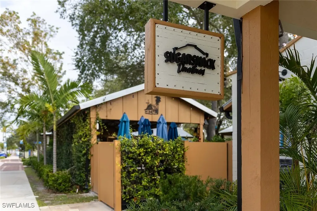 10690 Crockett Street Bonita Springs FL 34135