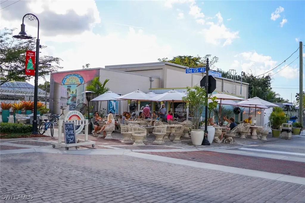 10690 Crockett Street Bonita Springs FL 34135