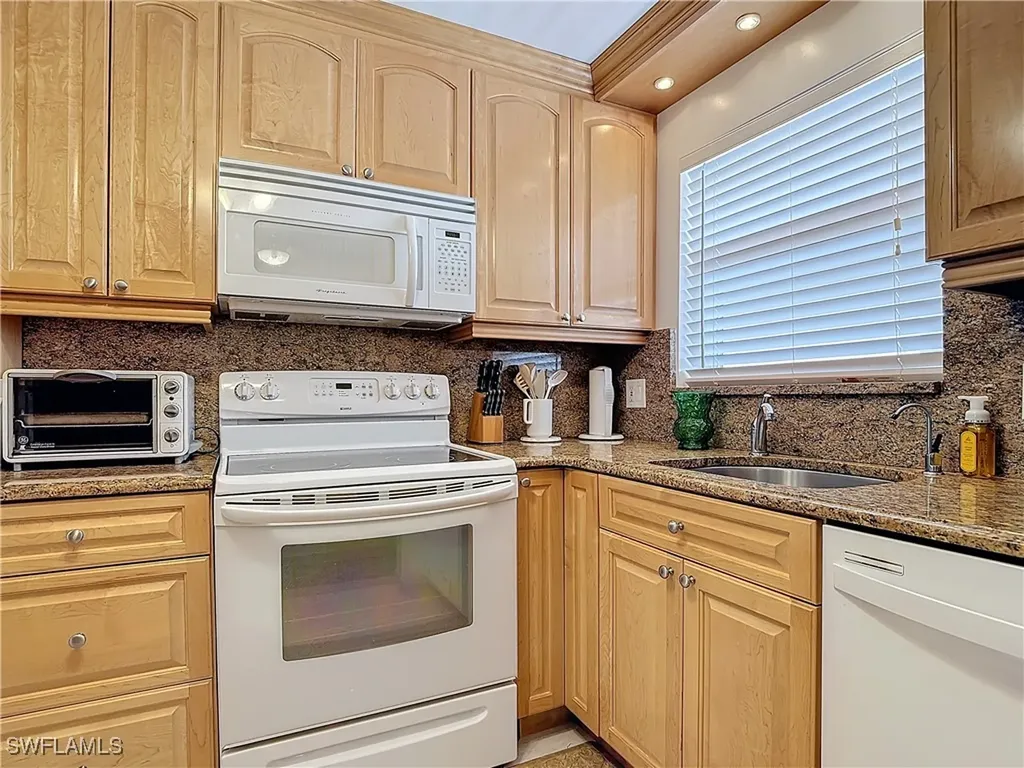 170 Turtle Lake Court Naples FL 34105