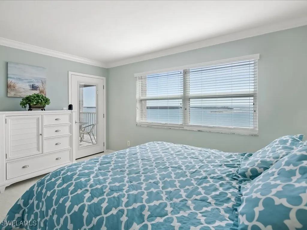 901 Collier Court Marco Island FL 34145