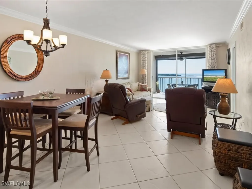 901 Collier Court Marco Island FL 34145
