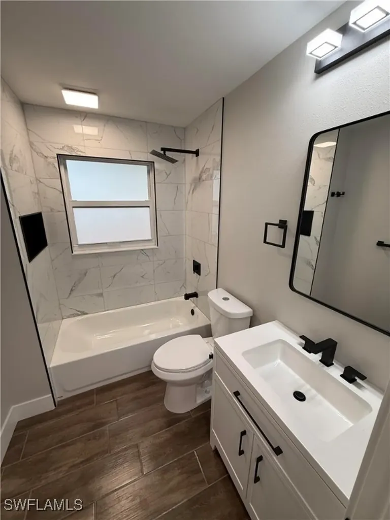 1819 SE 13th Terrace Cape Coral FL 33990