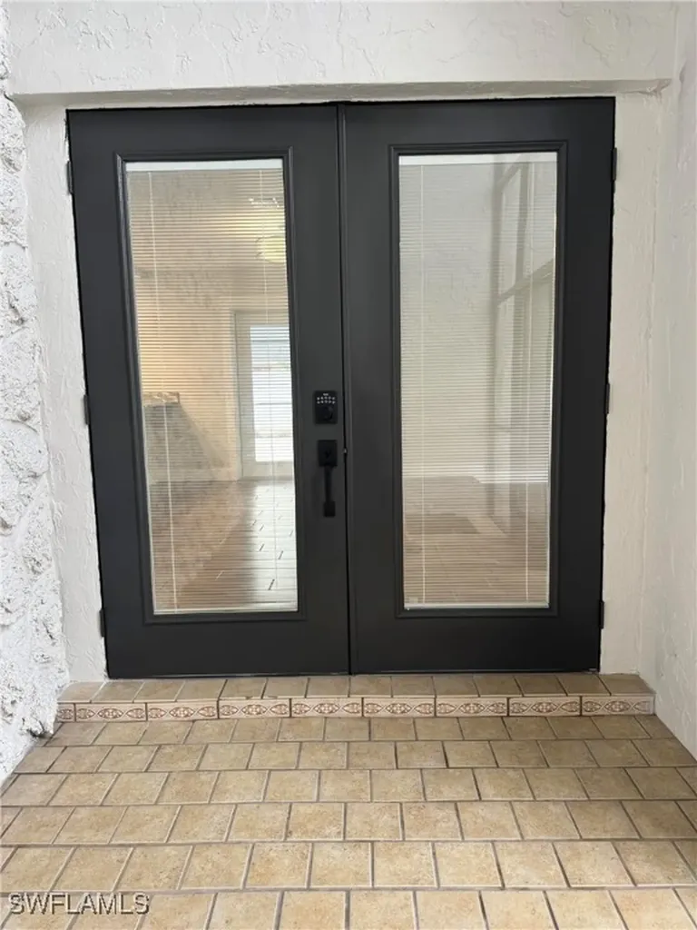 1819 SE 13th Terrace Cape Coral FL 33990