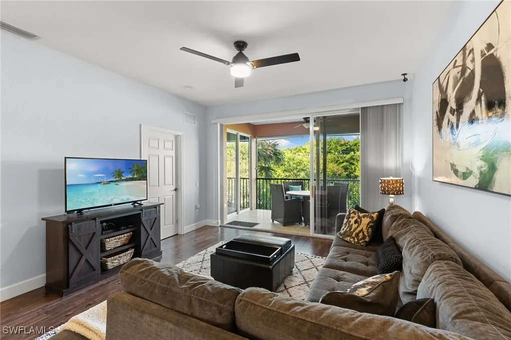 10021 Heather Lane Naples FL 34119