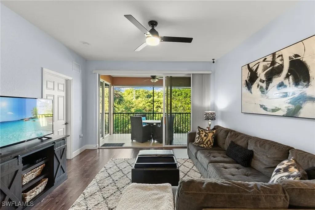 10021 Heather Lane Naples FL 34119