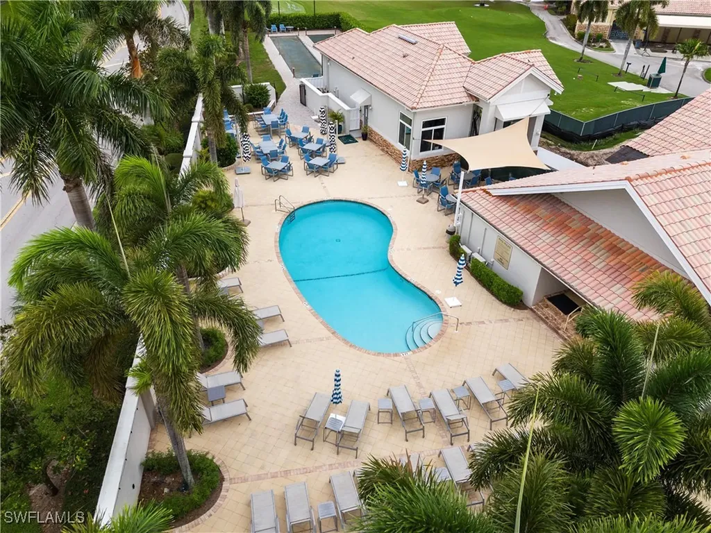 10021 Heather Lane Naples FL 34119