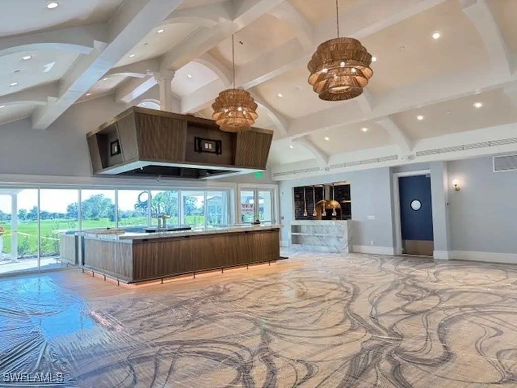 10021 Heather Lane Naples FL 34119